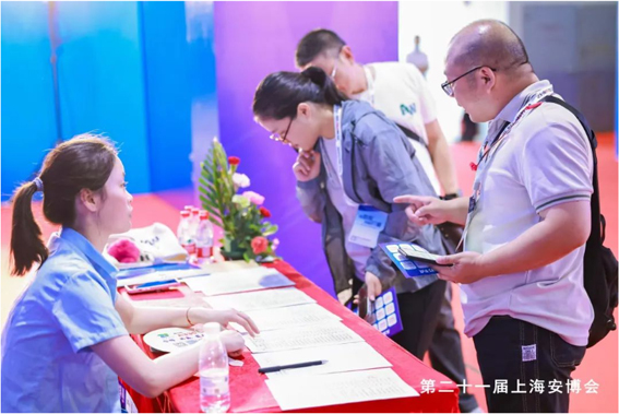 1722925320838646.jpg 619dedfab6c35874773a9c2e118d299ww.jpg